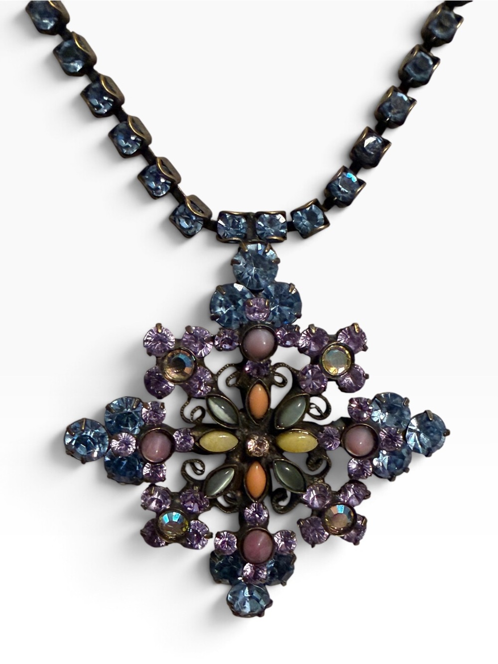 Sorrelli vintage crystal cross like necklace blue purple multicolor